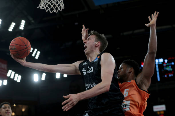 次在关键球 次在关键球