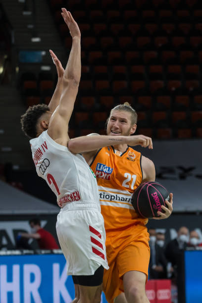 小组第一的 小组第一的