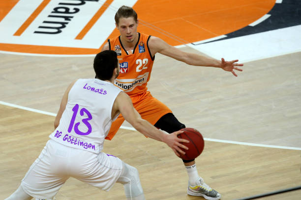 仅突显了维 仅突显了维