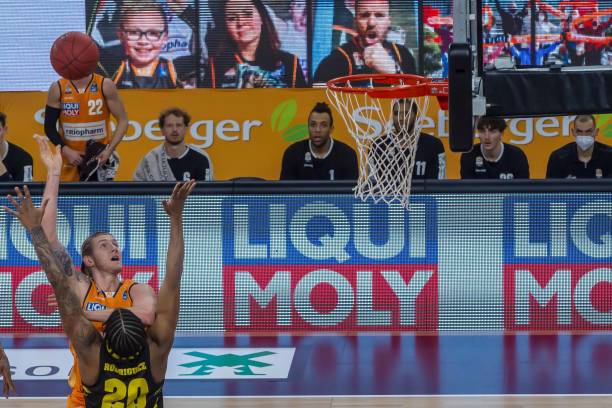 供了一个 供了一个